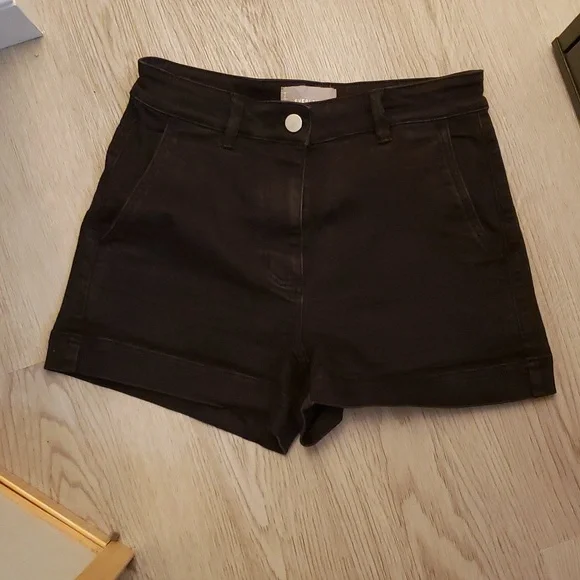 Everlane Denim Shorts - Picture 1 of 3